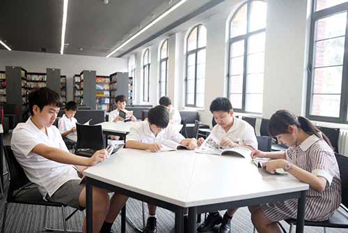 黑利伯瑞国际学校图书馆