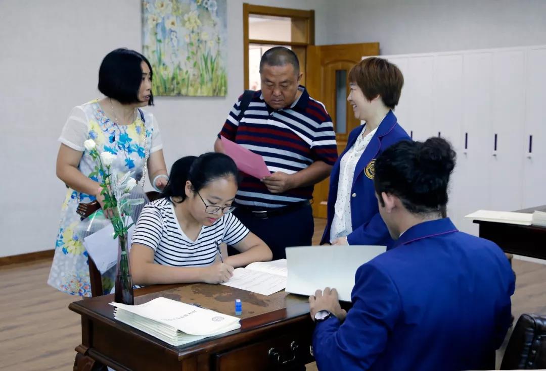 清华志清国际高中部开学典礼