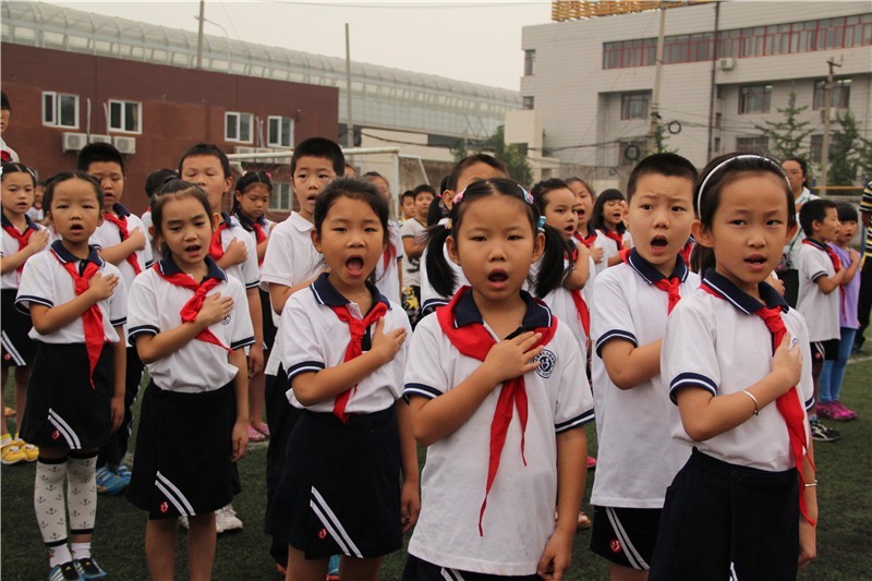 力迈学子迎来新的学习生活