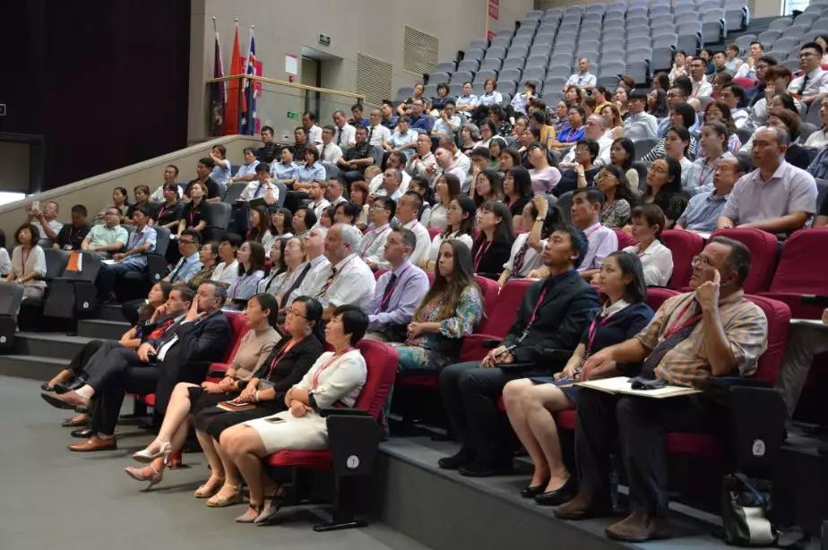 黑利伯瑞国际学校2018-201年度第一学期工作部署大会