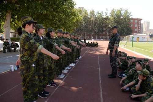 北京中加学校