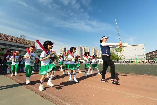 力迈中美国际学校第三届阳光体育艺术节